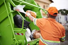 Best Appliance Removal  in Escanaba, MI